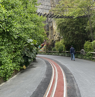 內(nèi)嵌式鐵路線